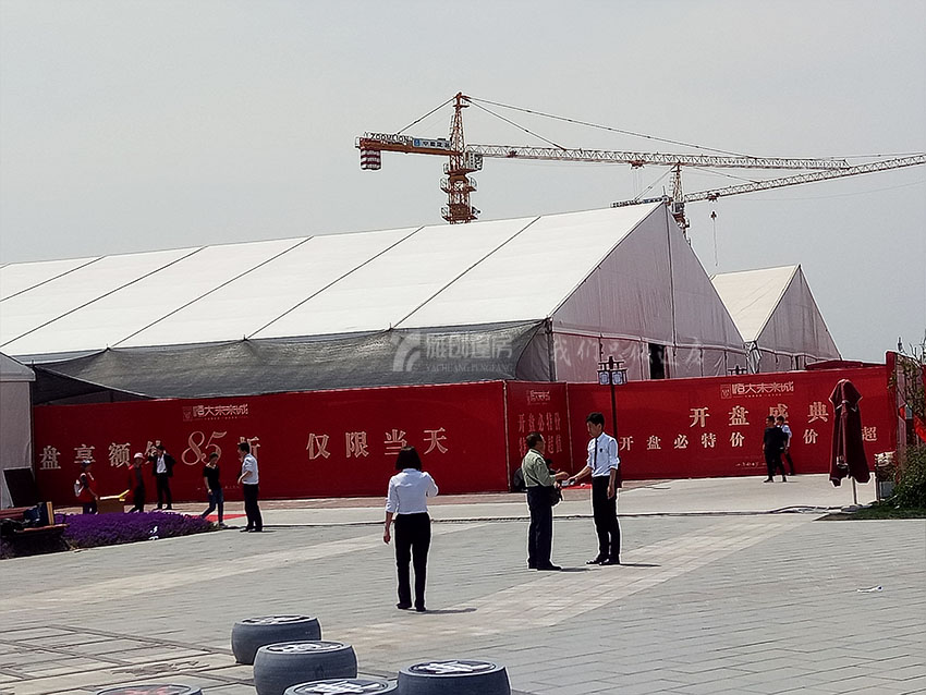 安陽(yáng)篷房租賃出租廠家的搭建地點(diǎn)不同，固定方式也隨之變化