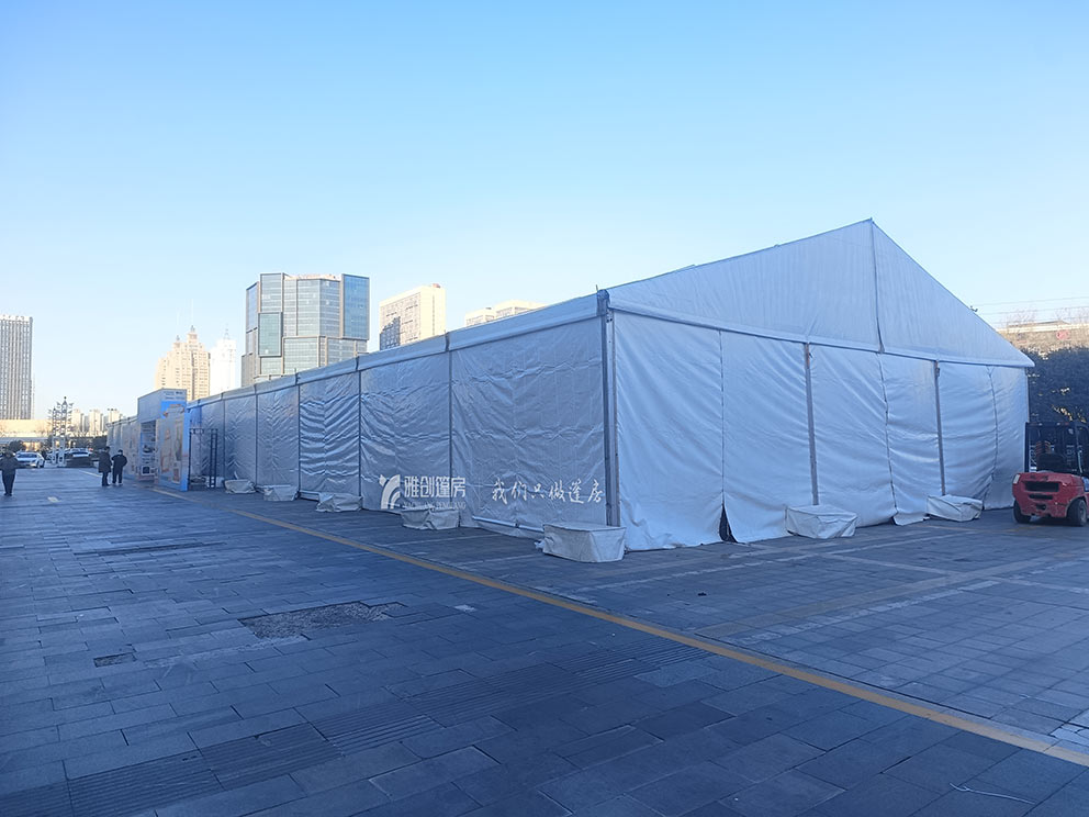 鄭州篷房廠家搭建紅星美凱龍品牌特賣現(xiàn)場(chǎng)